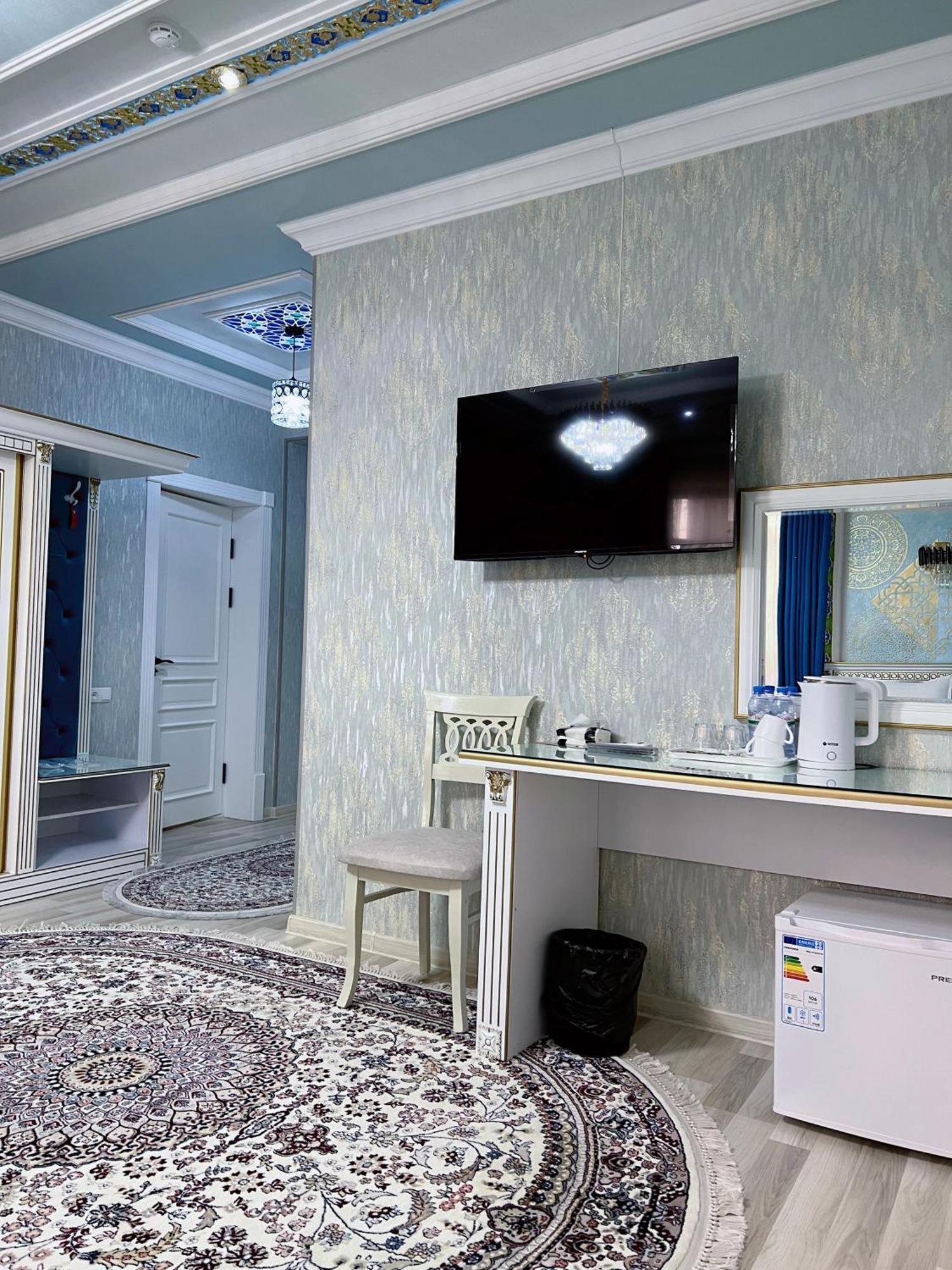 Diplomat Premium Hotel Samarkand Exterior photo