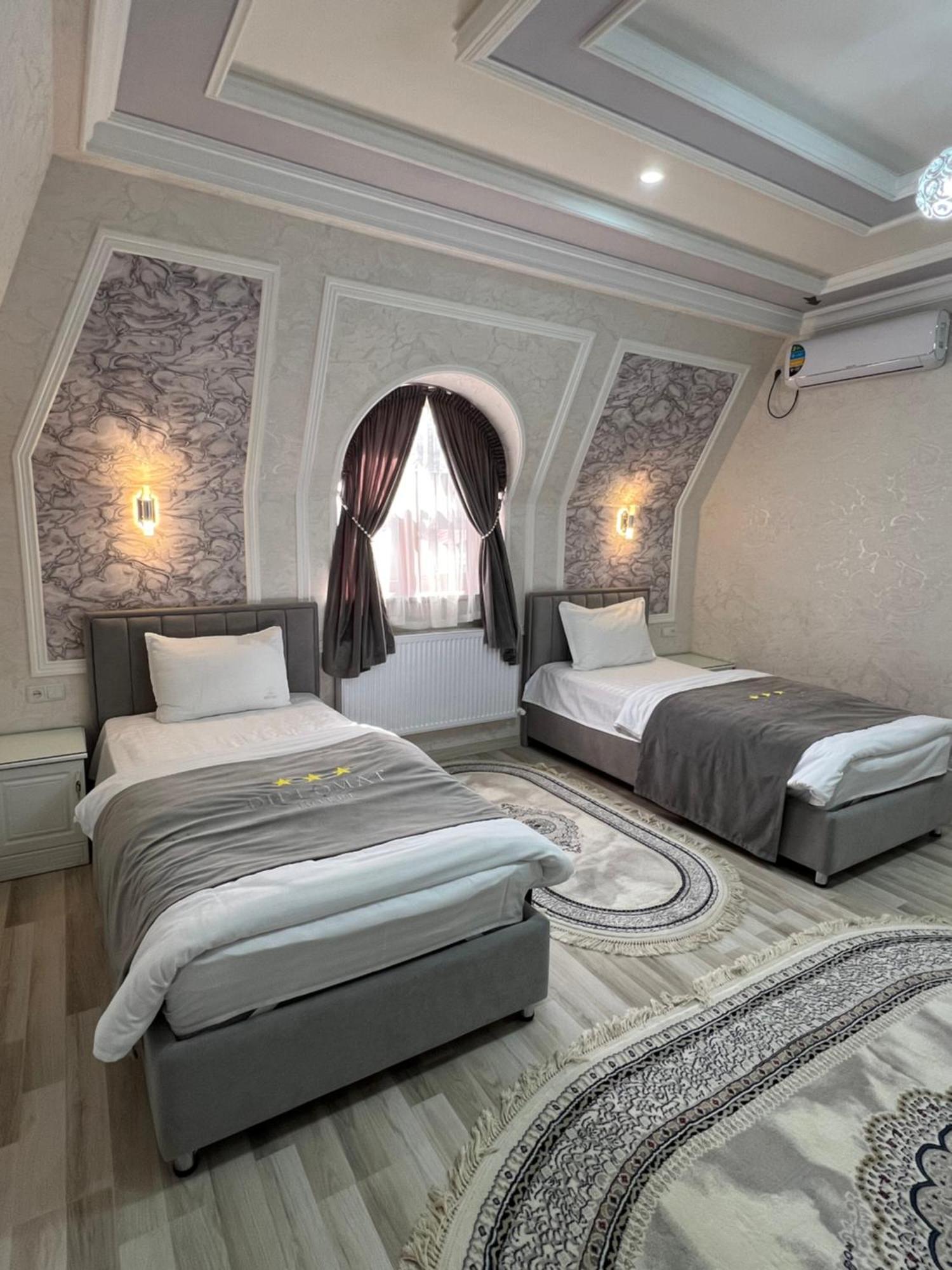 Diplomat Premium Hotel Samarkand Exterior photo